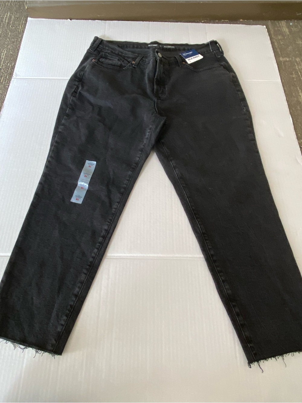 Old Navy Women’s Black Straight-Leg Jeans Ankle Size 18 NWT